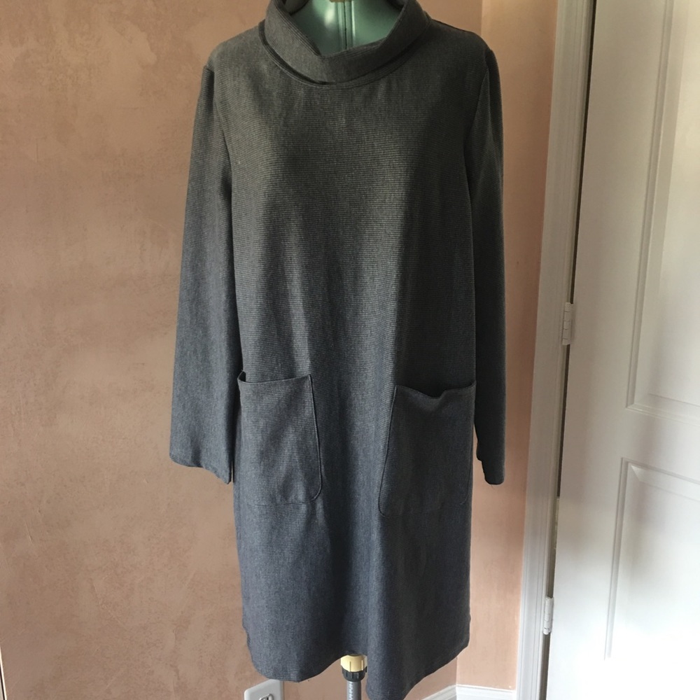 Long sleeve midi dress